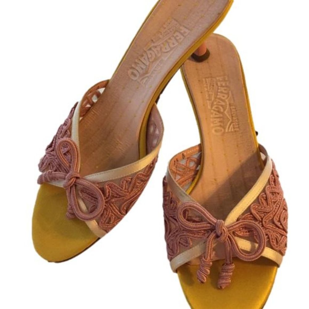 Gorgeous Salvatore Ferragamo Slides 7.5M Very Nice!